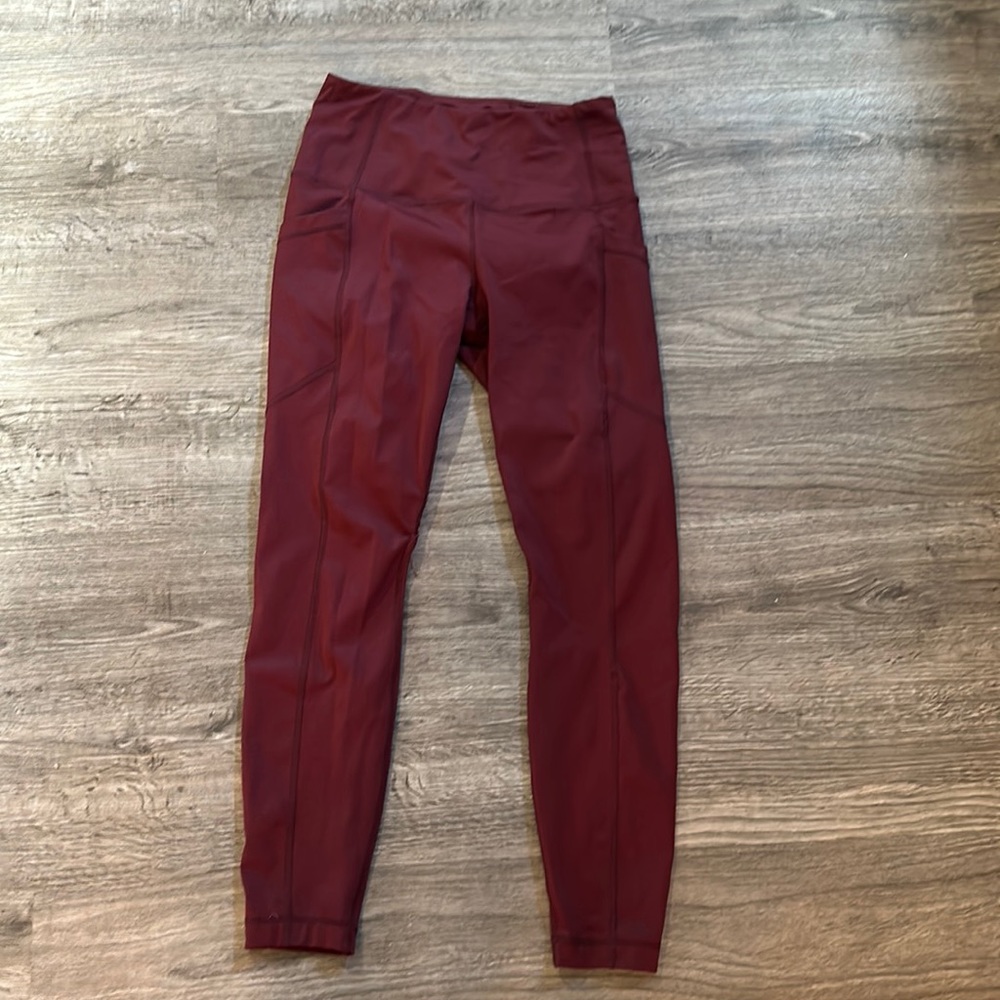 90 Degree by Reflex Leggings in Maroon Size Small